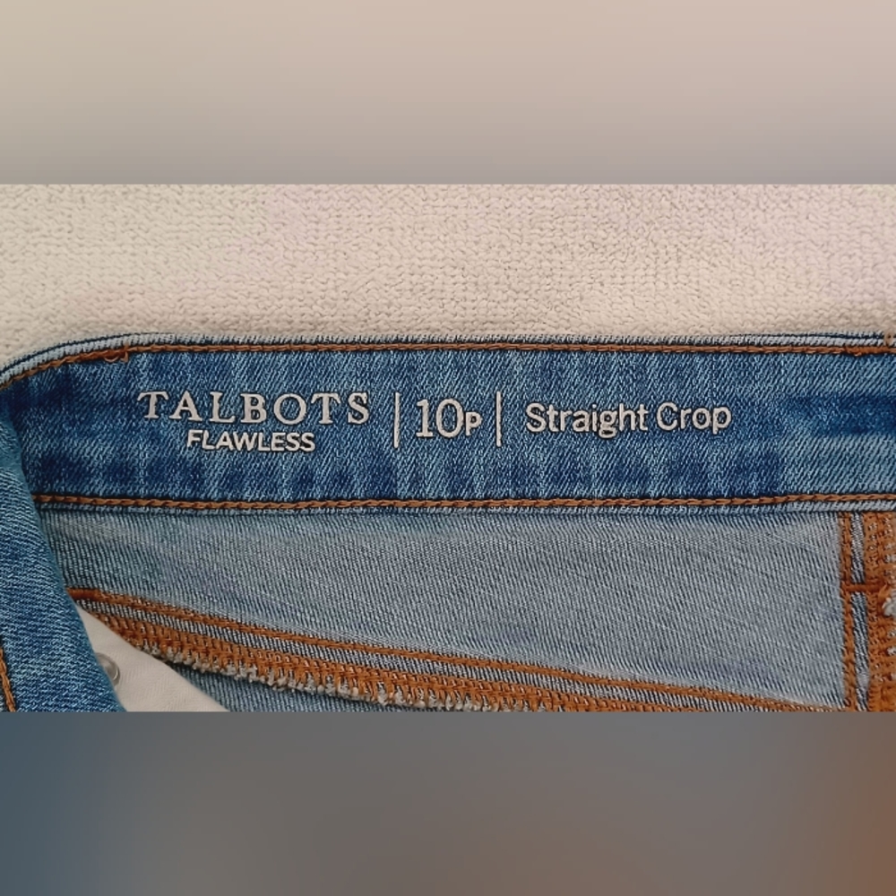 TALBOTS Flawless Straight Crop Blue Jeans Capri, size 8P - Picture 11 of 14